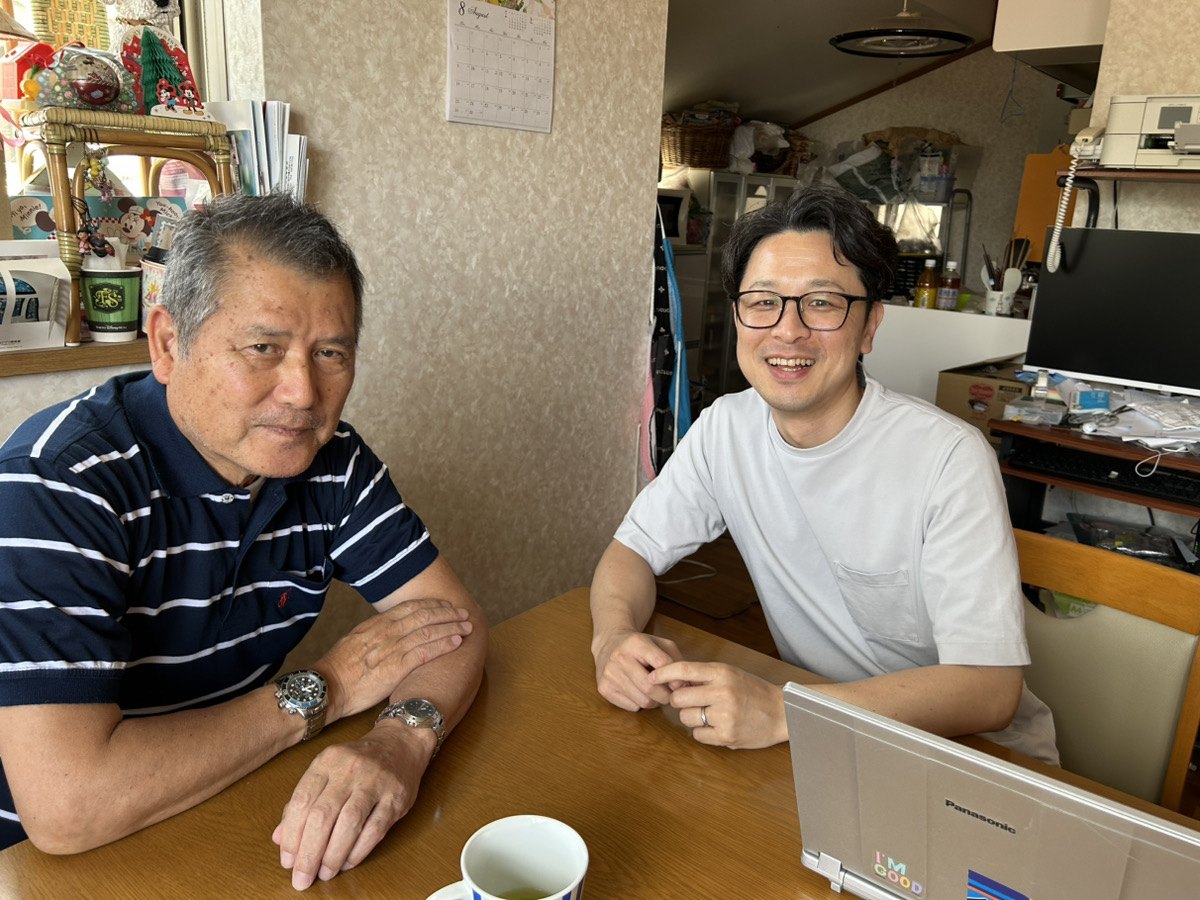 インタビューの様子(左:H様/右:弊社 売買担当 奥田晋央)